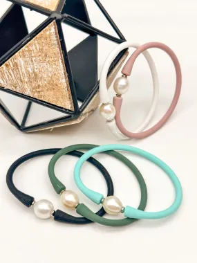 10.5-11mm White Freshwater Pearl Silicone Bracelet