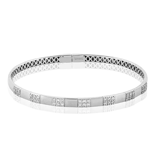 Bangle in 18k Gold with Diamonds