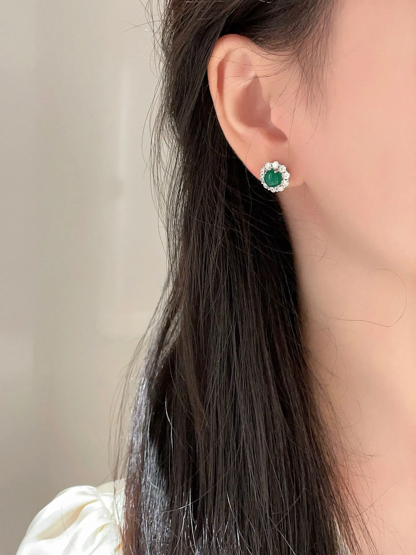 Caibao Series Green Jade Marrow Pearl Ear Buckle EHA268