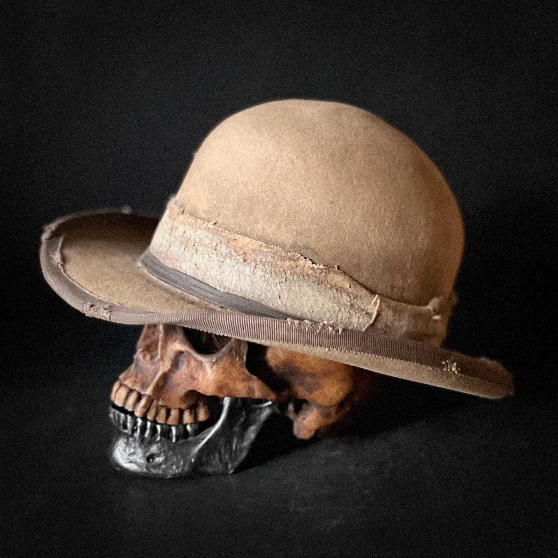 Filthy Crook Old-World Charm Chapeau Hat