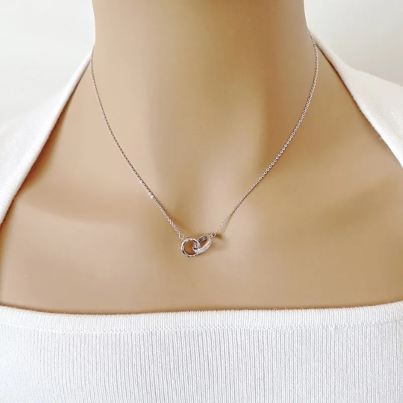Interlocking Circle Necklace