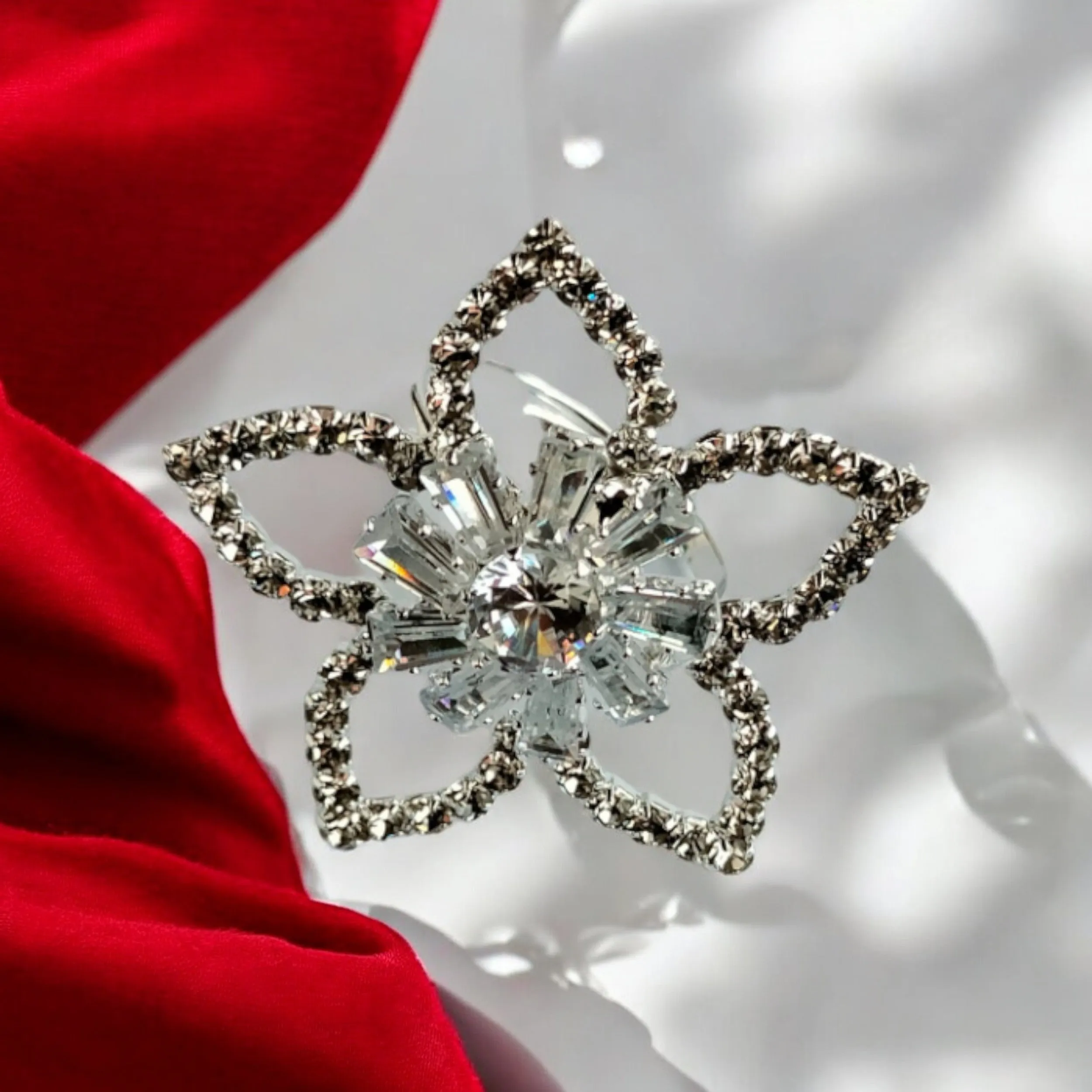 Jewelestia Crystal Bloom Ring