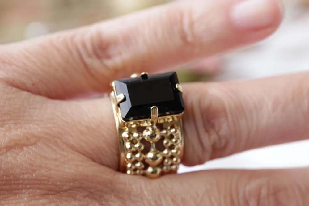 LIGHT PURPLE RING