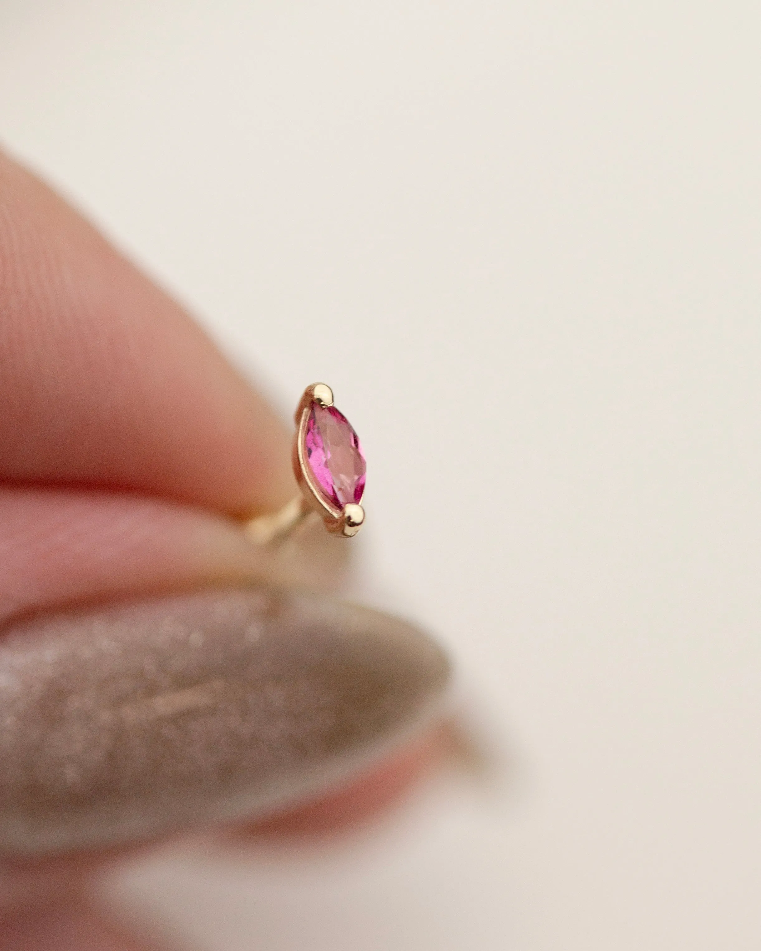 Marquise stud with ball screw backing