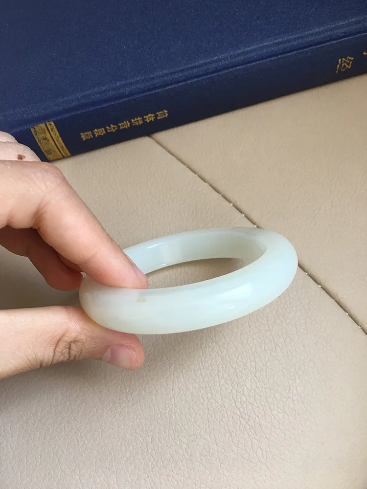 Natural Jade Bangle Nephrite Bangle Internal Diameter 53.6mm NBE005
