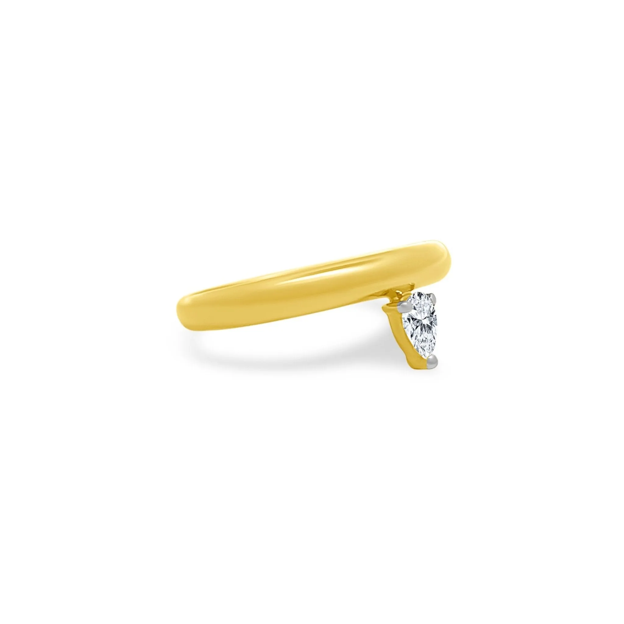 Offset Diamond Pear Band