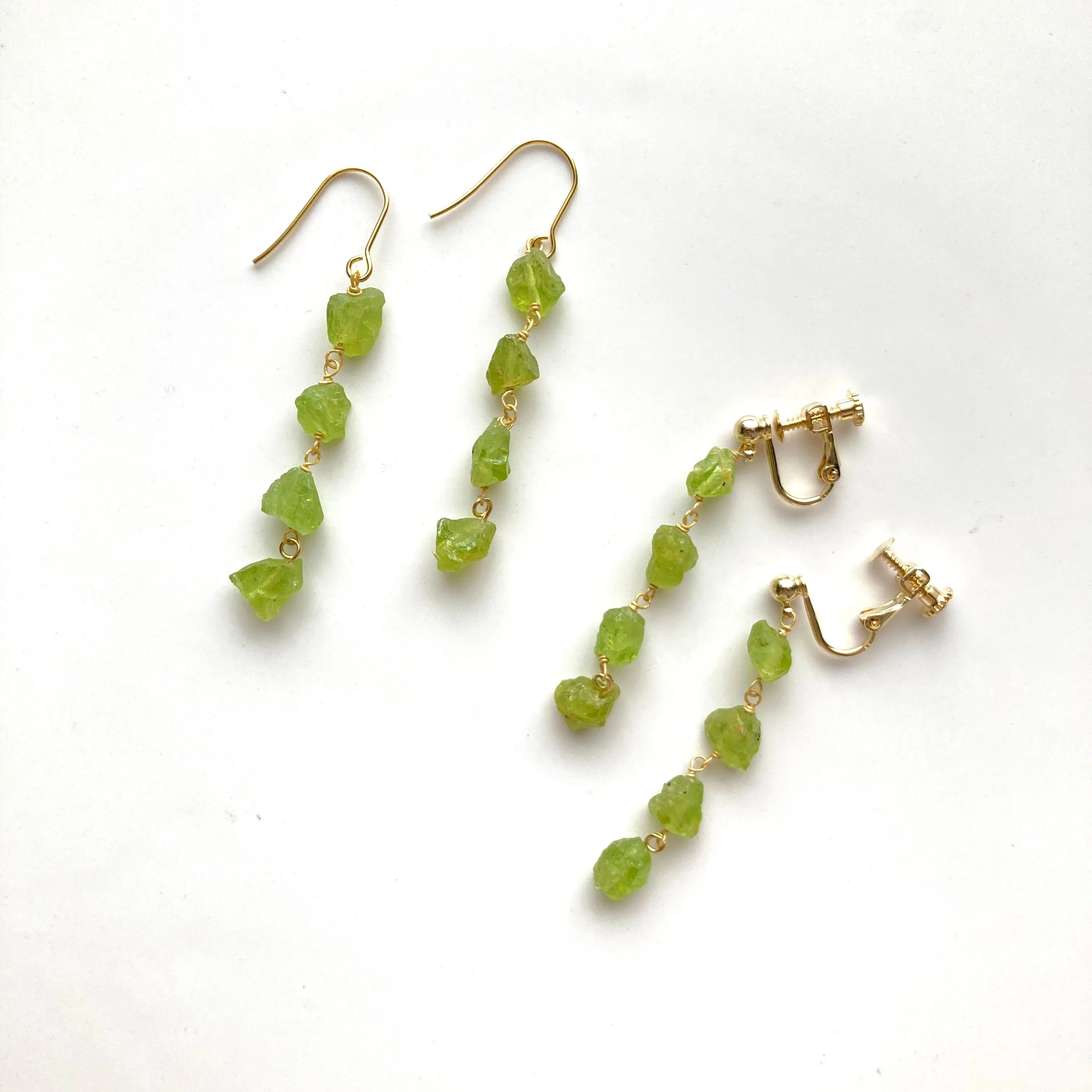 Peridot Long Pierces / Earrings (GOLD)