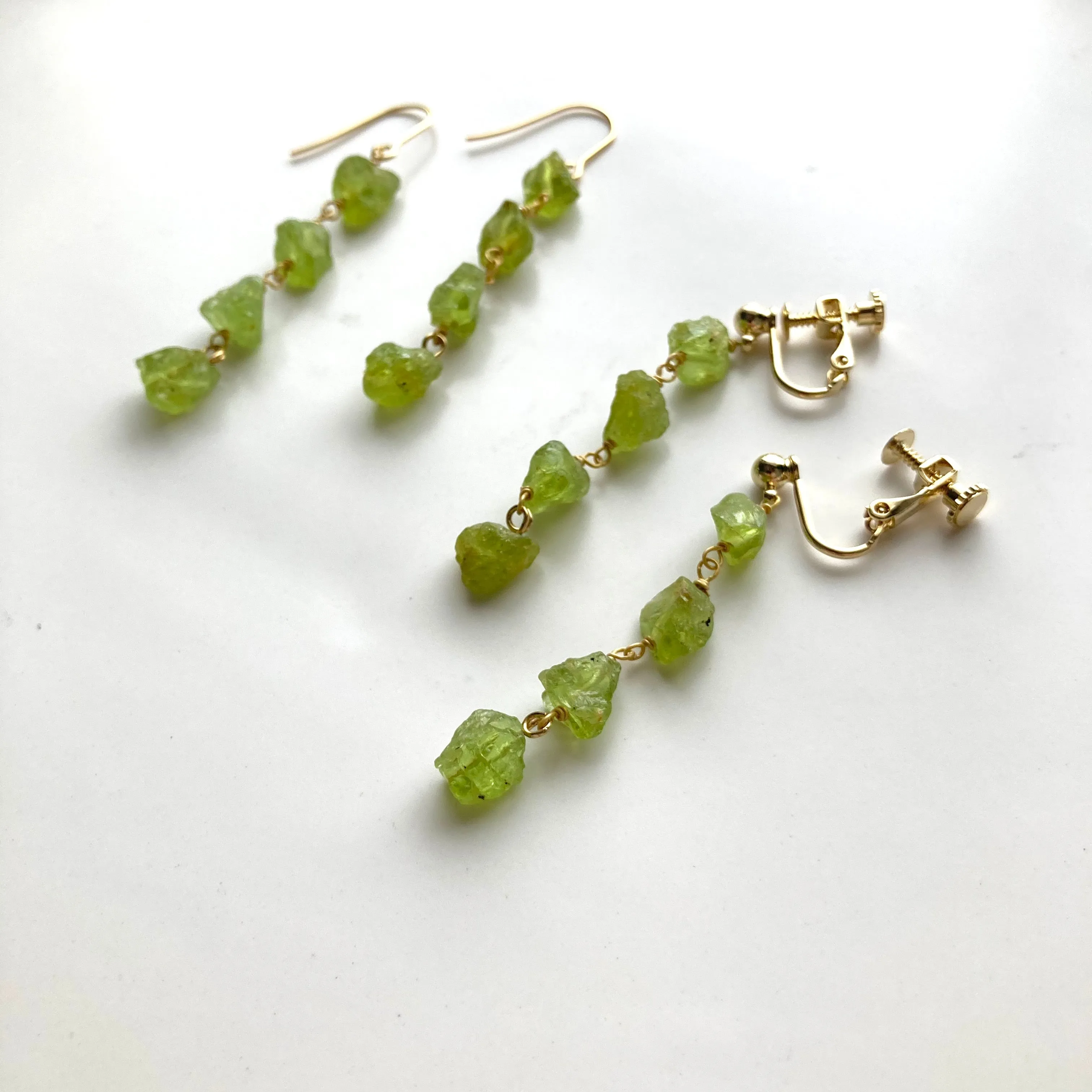 Peridot Long Pierces / Earrings (GOLD)