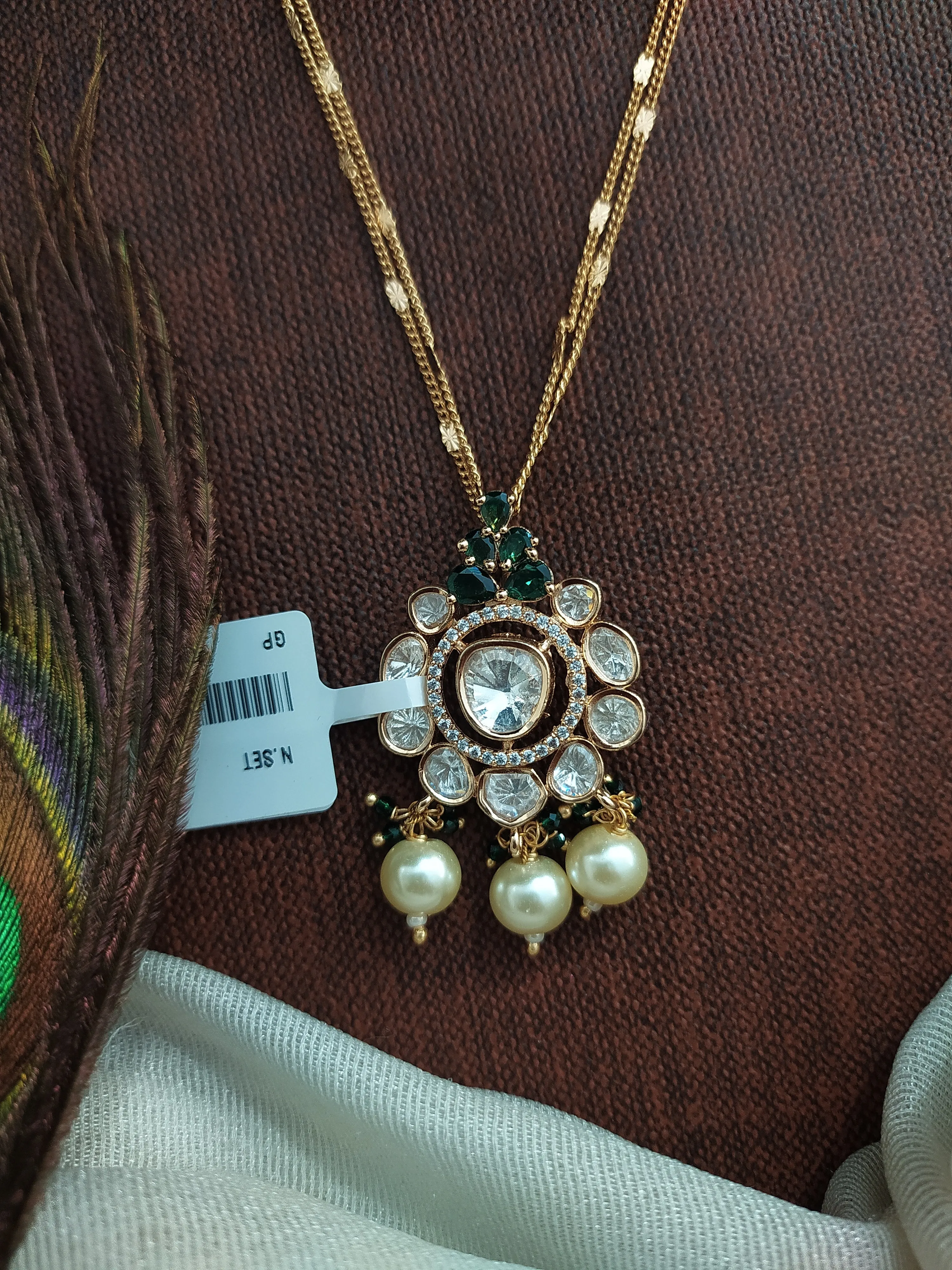 Trendy Gold-Plated Kundan Chain